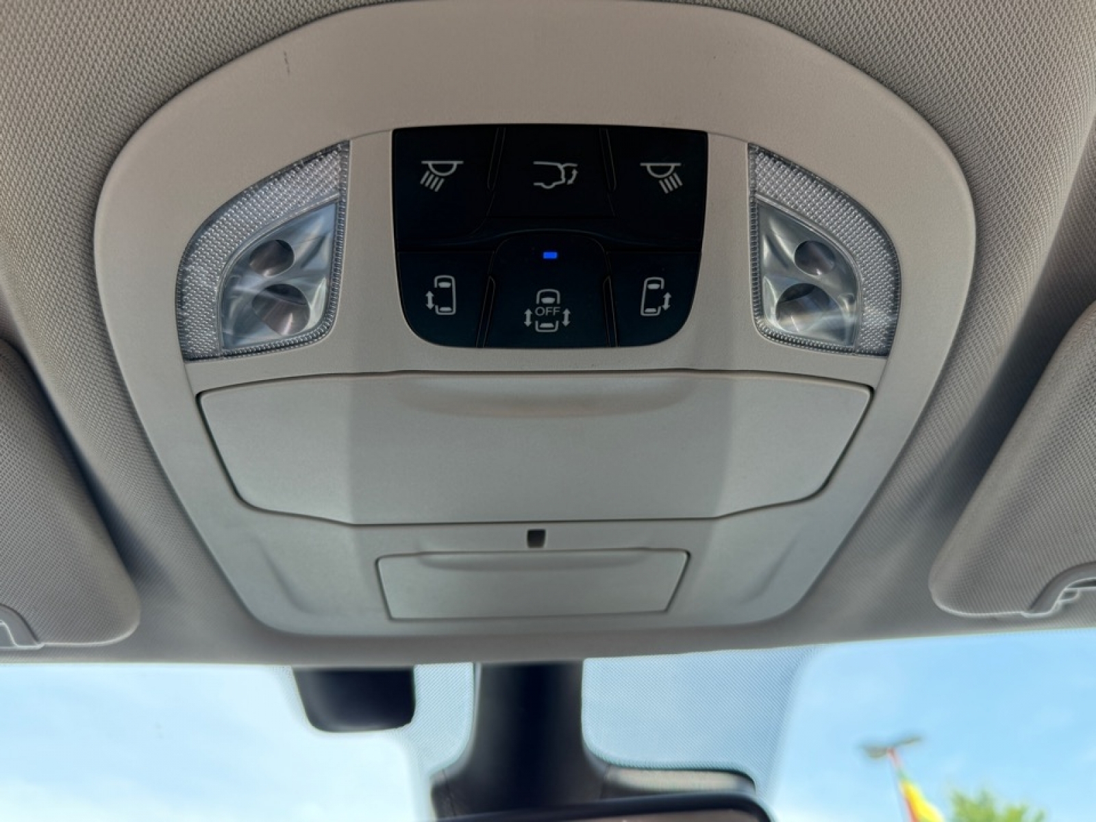 2022 Chrysler Pacifica Touring L, 39185A, Photo