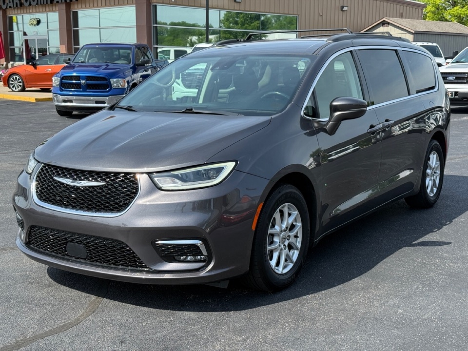 2022 Chrysler Pacifica Touring L, 39185A, Photo