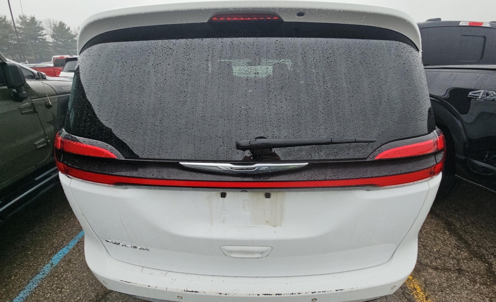 2022 Chrysler Pacifica Touring L, 39750, Photo