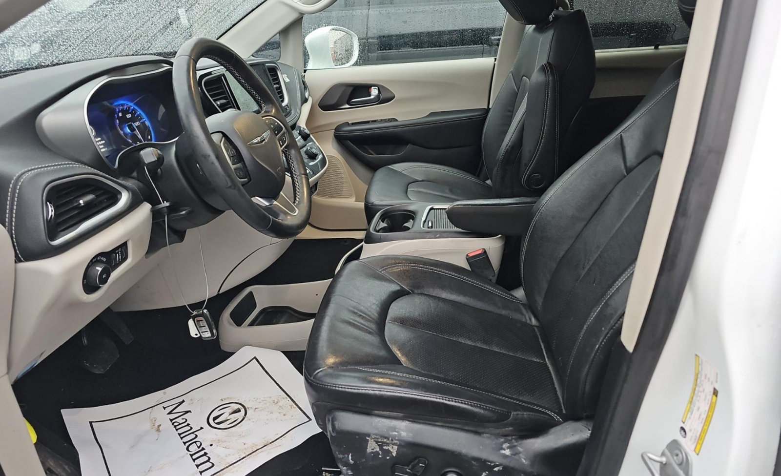 2022 Chrysler Pacifica Touring L, 39750, Photo