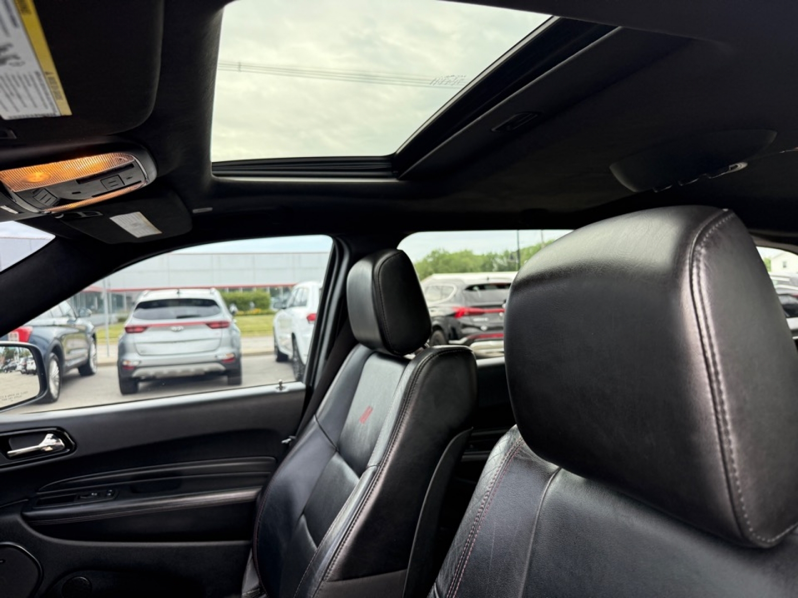 2022 Dodge Durango R/T Plus AWD, 38517, Photo