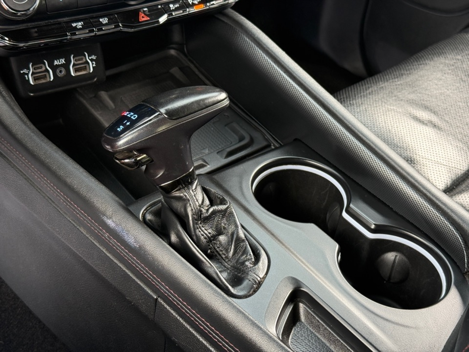 2022 Dodge Durango R/T Plus AWD, 38517, Photo