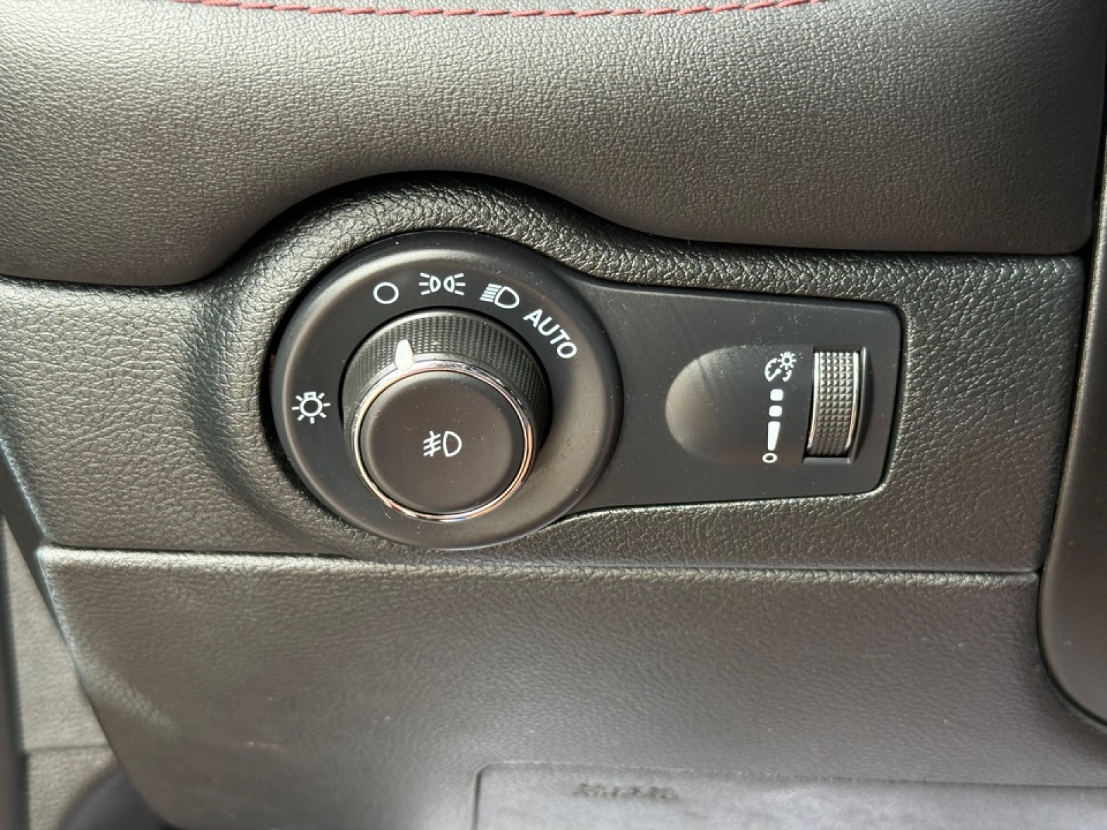 2022 Dodge Durango R/T Plus AWD, 38517, Photo