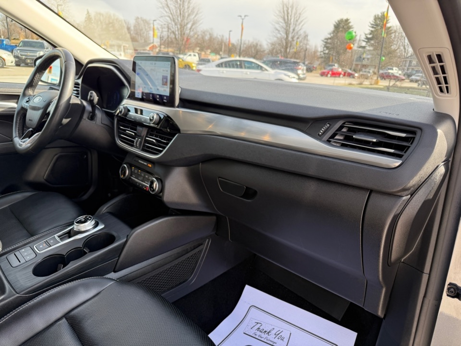 2022 Ford Escape Titanium, 38015, Photo