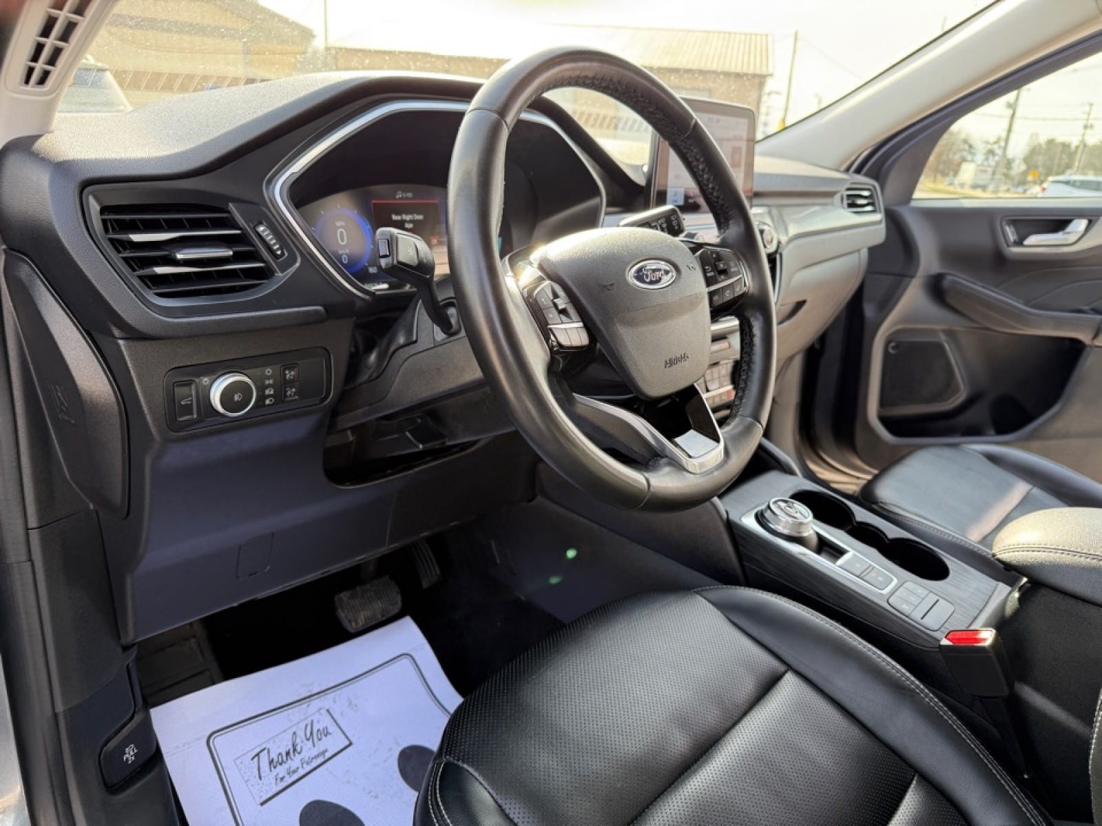 2022 Ford Escape Titanium, 38015, Photo