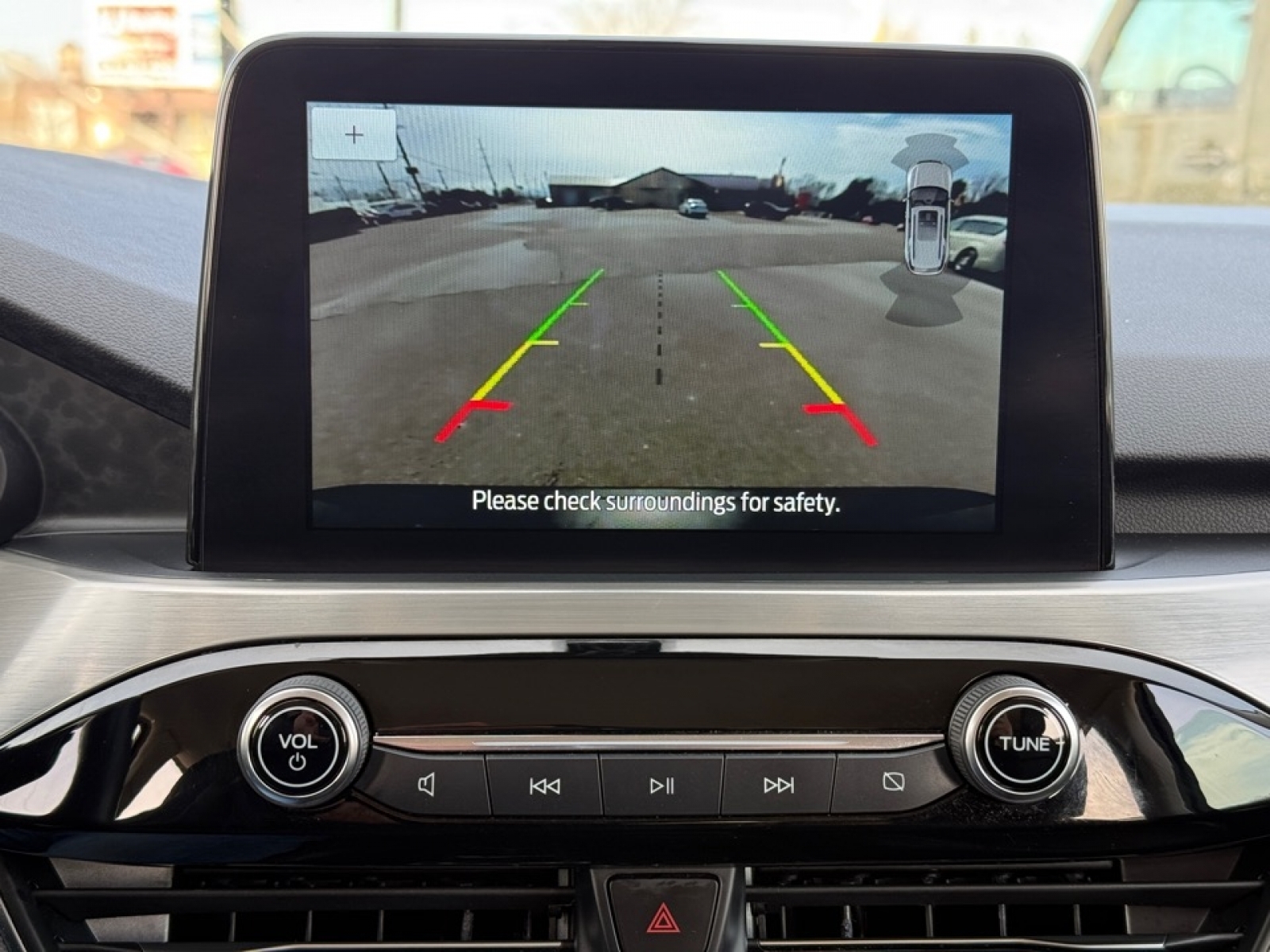 2022 Ford Escape Titanium, 38015, Photo