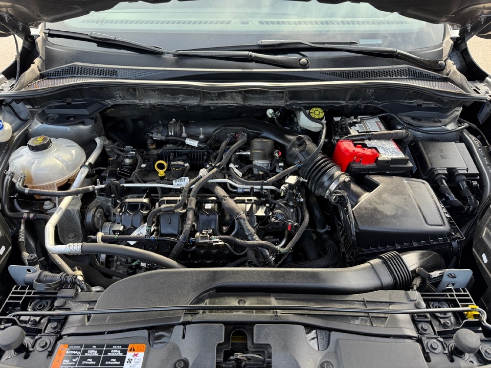 2022 Ford Escape Titanium, 38015, Photo