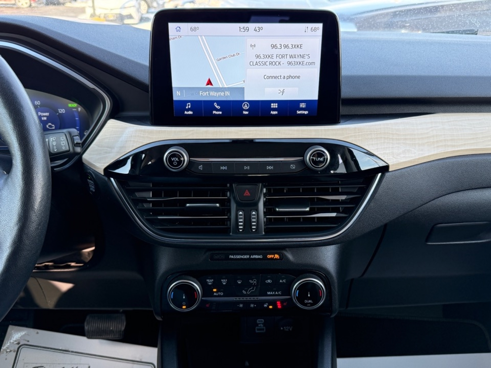 2022 Ford Escape Titanium Hybrid, 39229, Photo