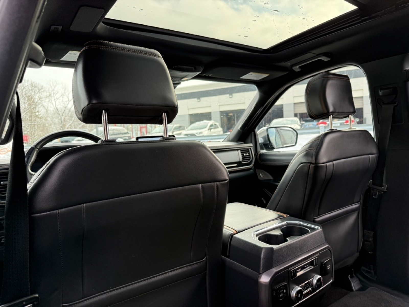 2022 Ford Expedition Platinum MAX, 39162, Photo