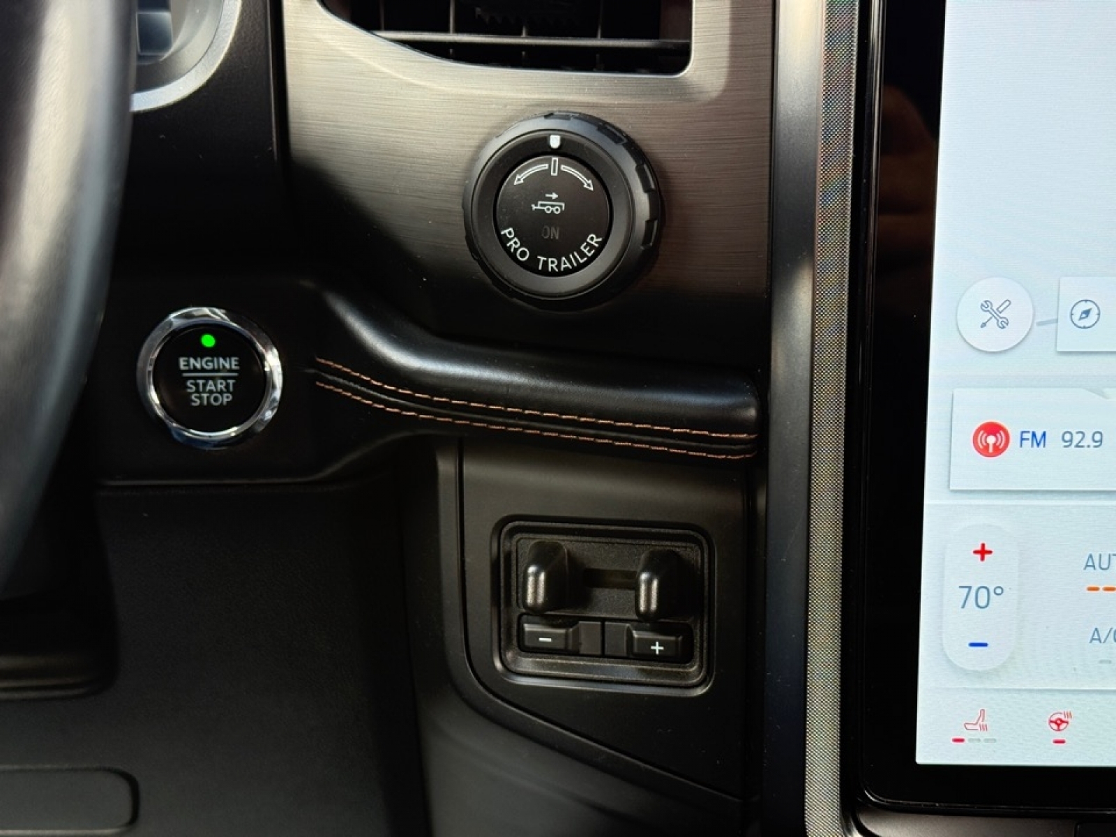 2022 Ford Expedition Platinum MAX, 39162, Photo