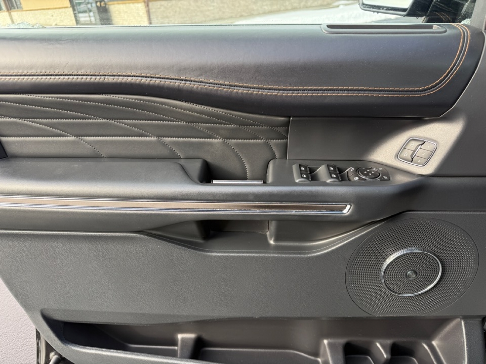 2022 Ford Expedition Platinum MAX, 39162, Photo