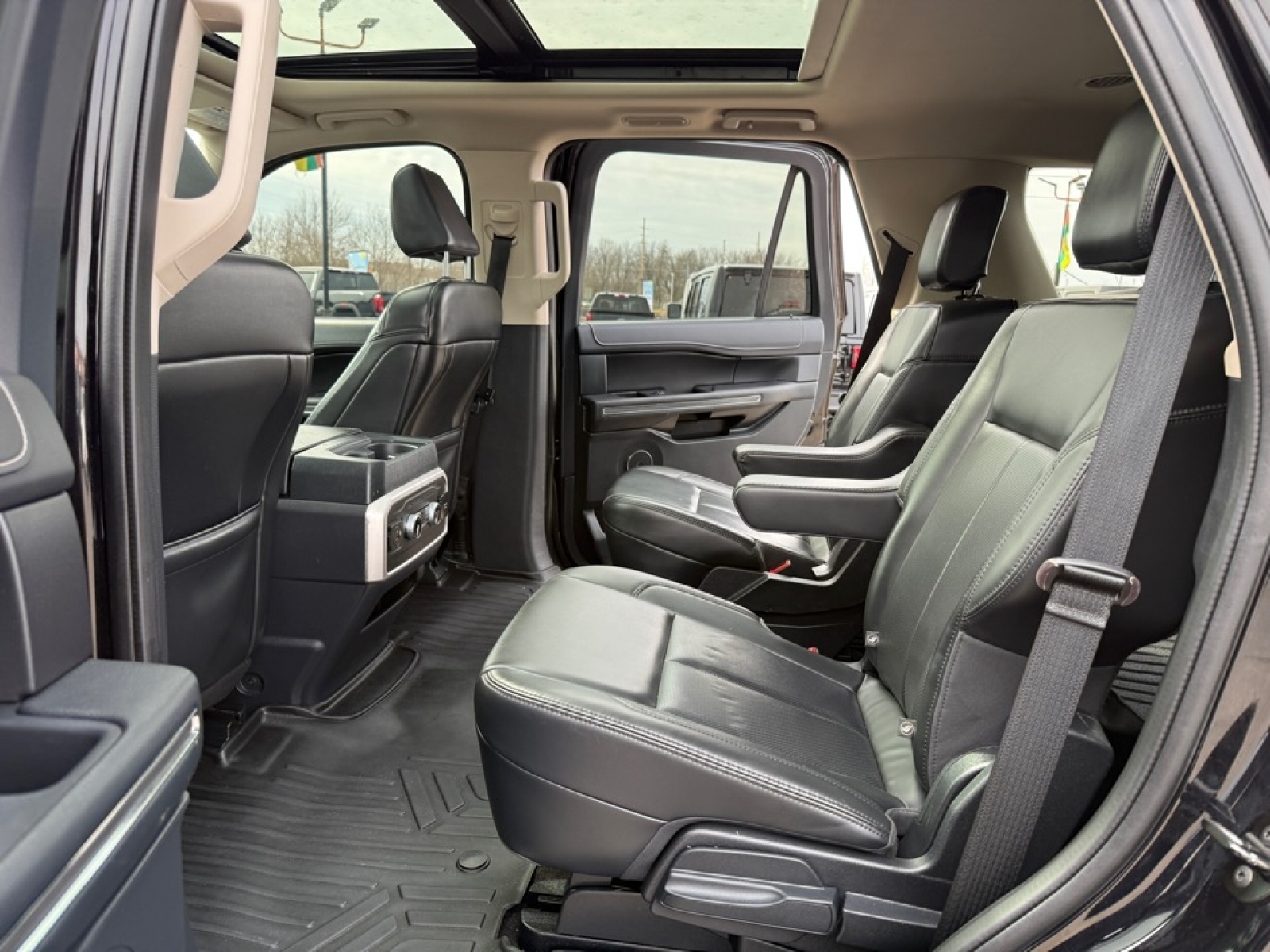 2022 Ford Expedition XLT, 39653, Photo