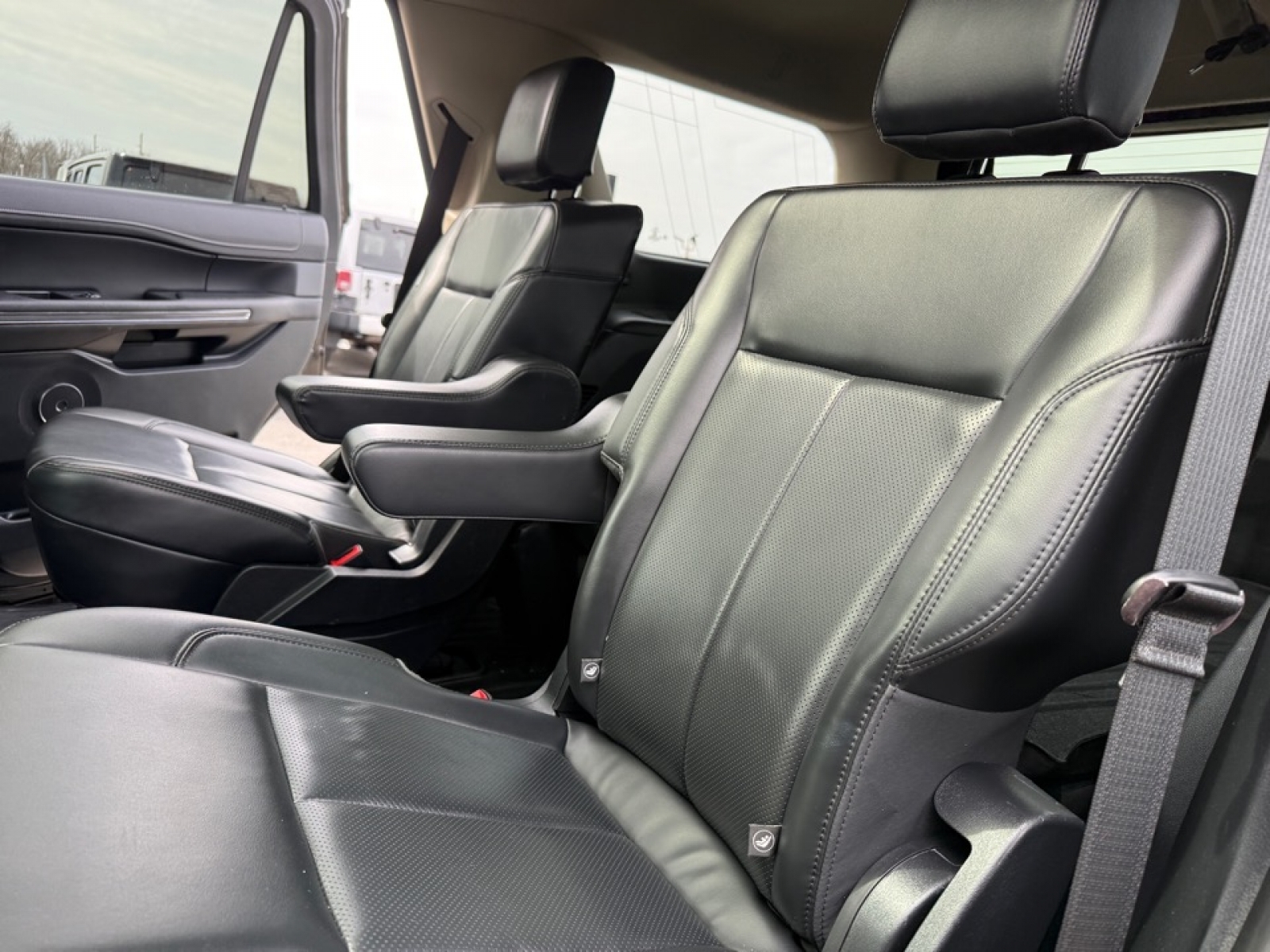 2022 Ford Expedition XLT, 39653, Photo