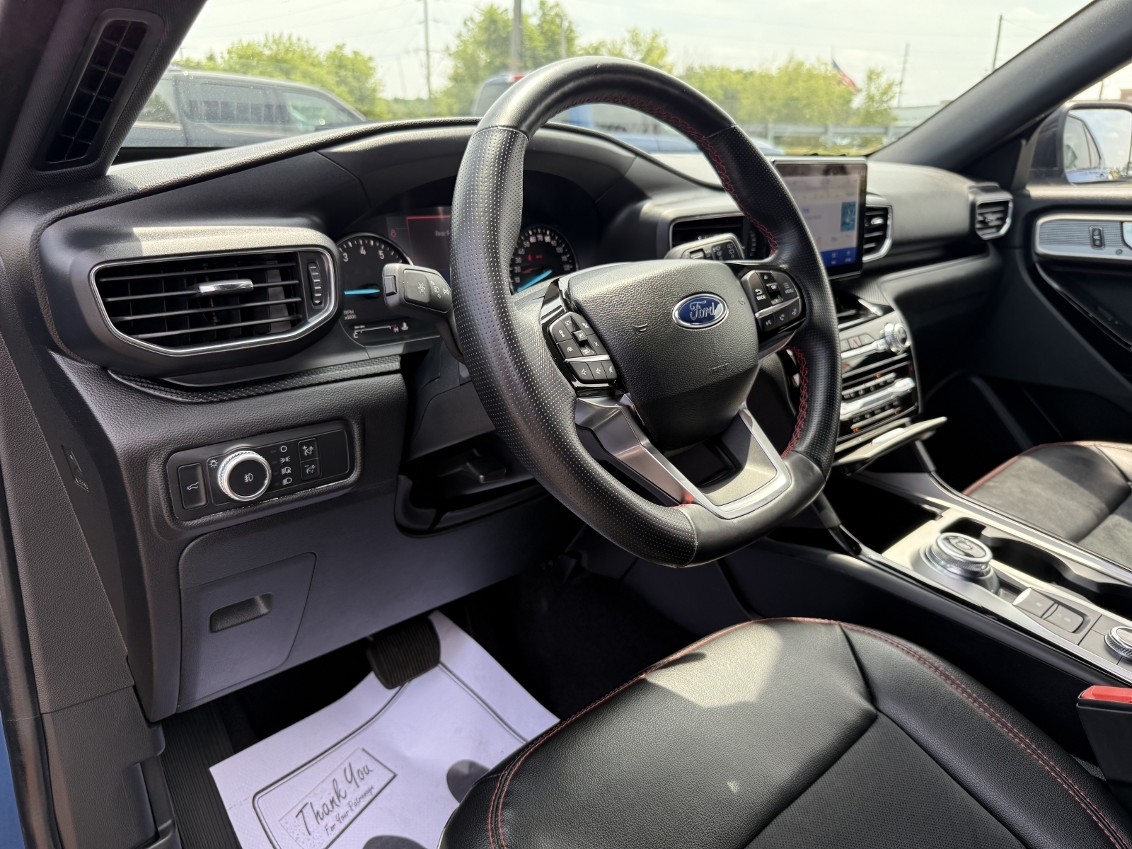 2022 Ford Explorer ST ST-Line photo 10