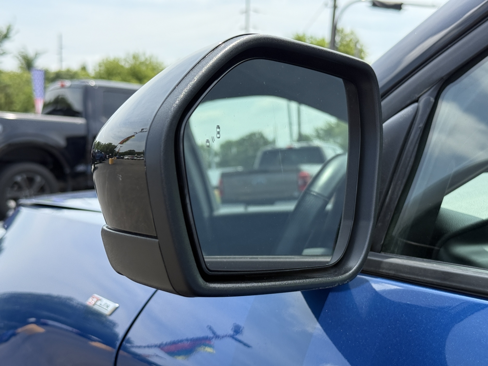 2022 Ford Explorer ST ST-Line photo 35