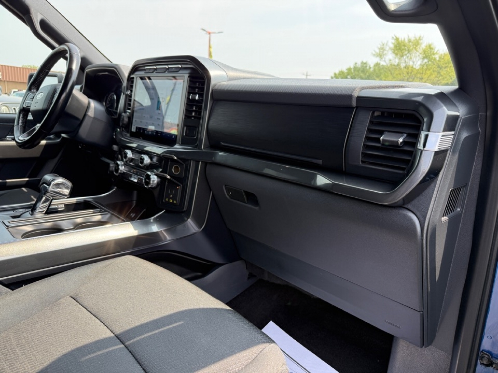 2022 Ford F-150 XLT photo 12