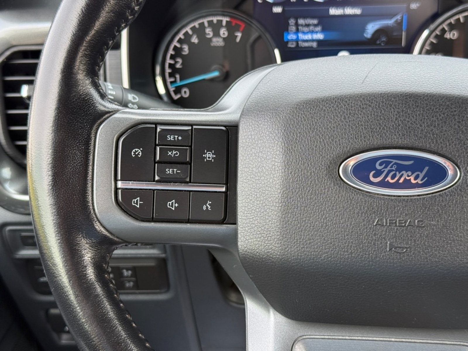 2022 Ford F-150 XLT photo 23