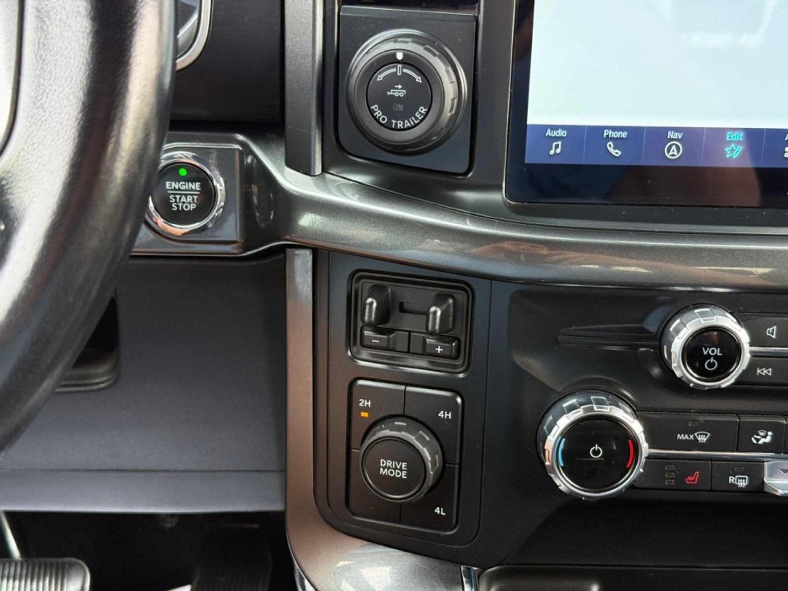 2022 Ford F-150 XLT photo 30
