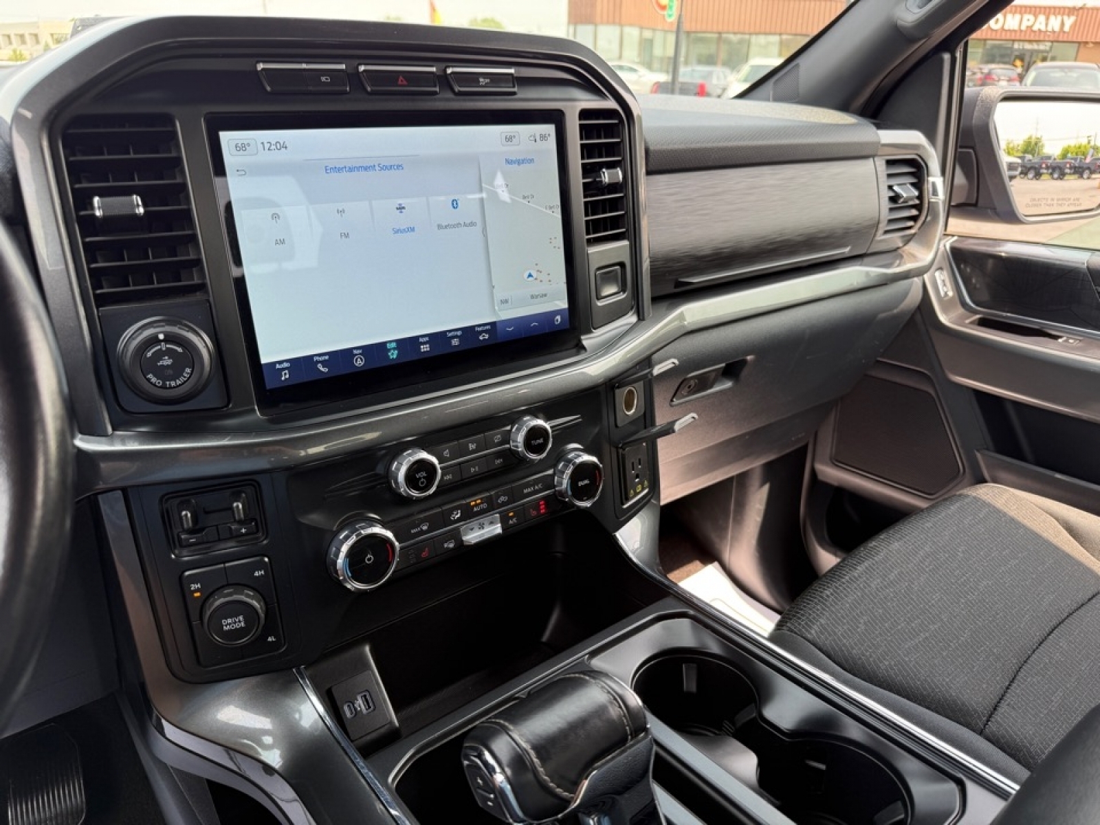 2022 Ford F-150 XLT photo 32