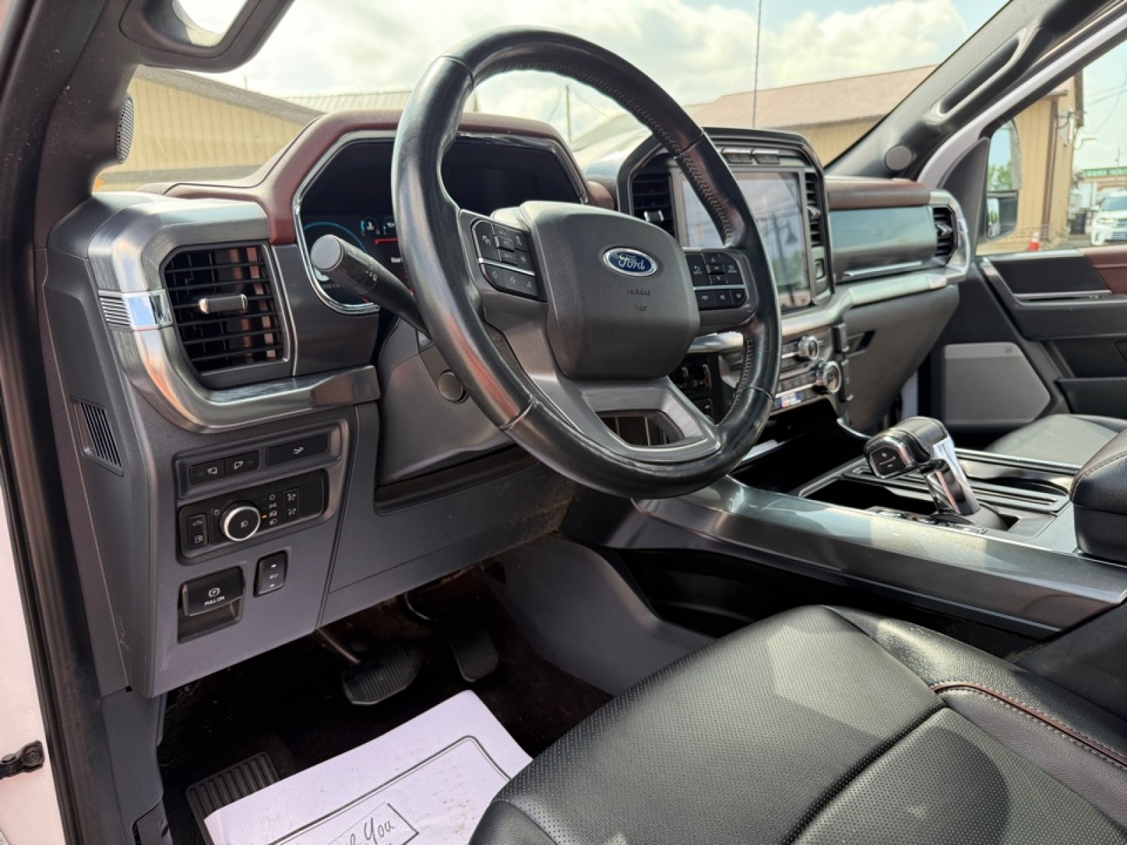 2022 Ford F-150 Lariat photo 9