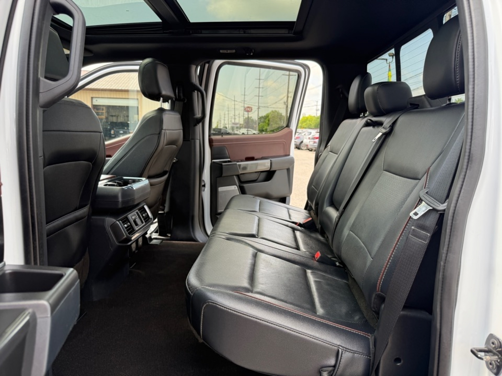 2022 Ford F-150 Lariat photo 10