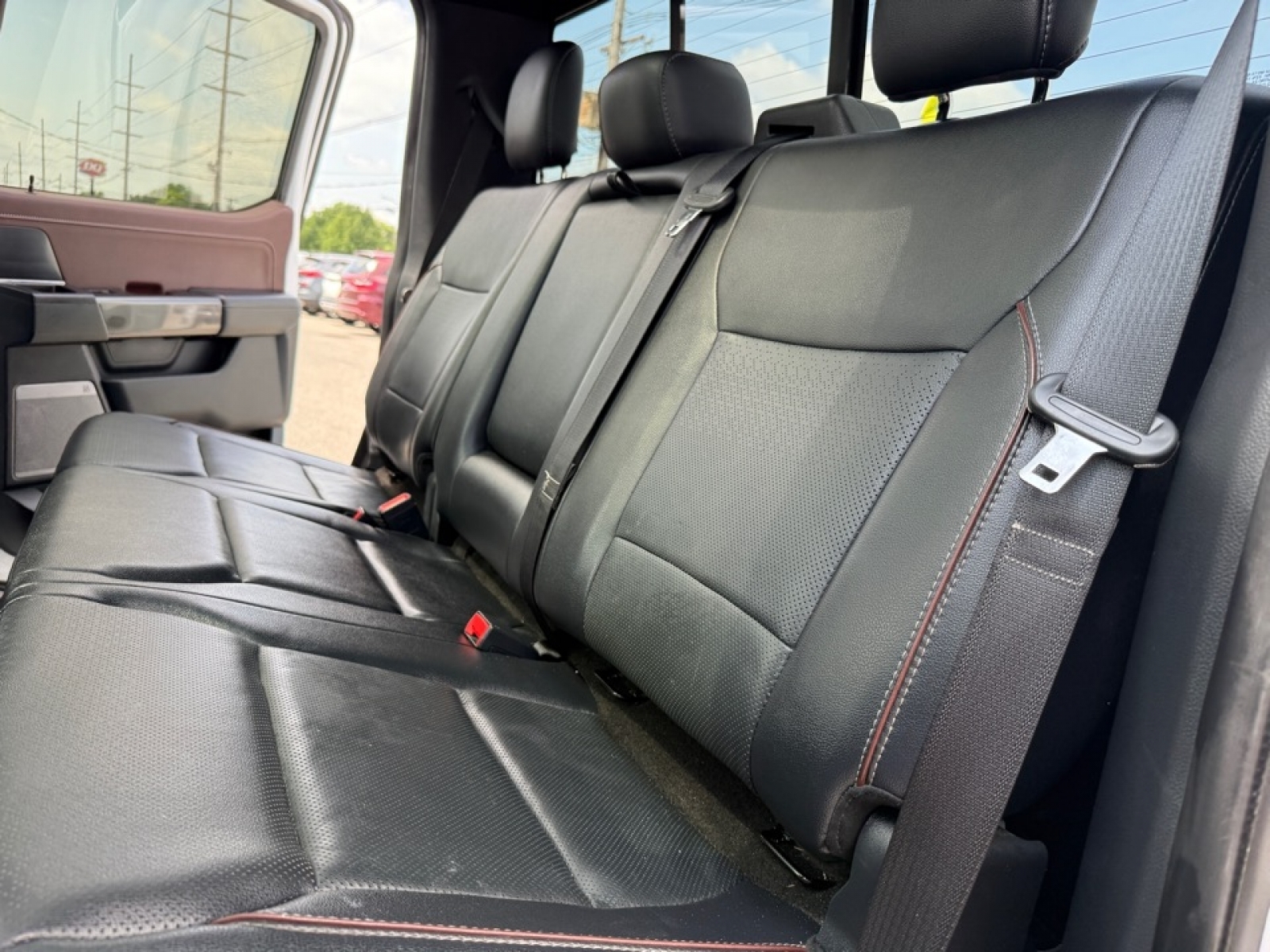 2022 Ford F-150 Lariat photo 13