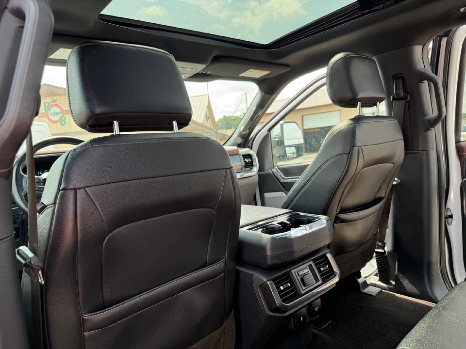 2022 Ford F-150 Lariat photo 14