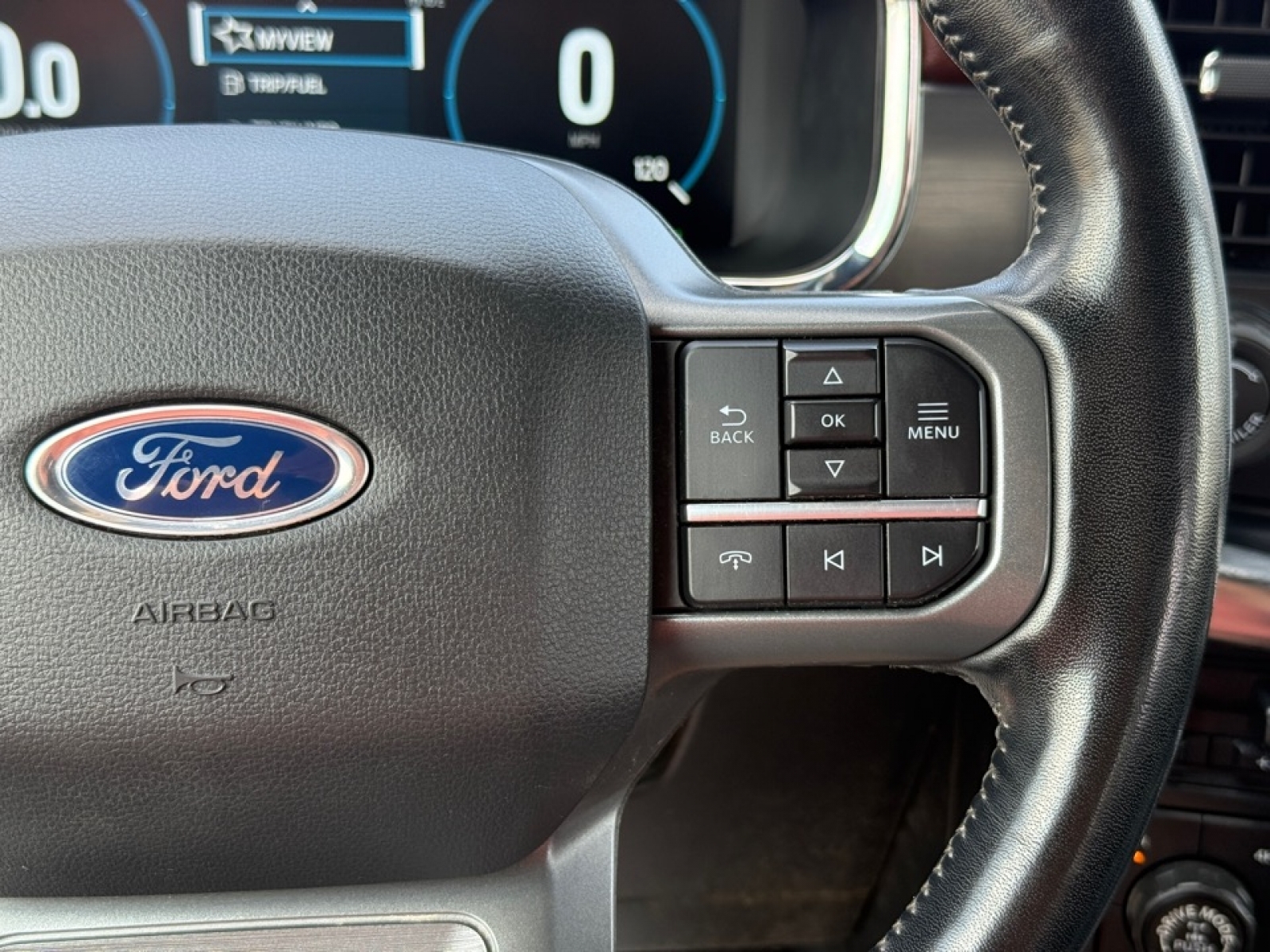 2022 Ford F-150 Lariat photo 20
