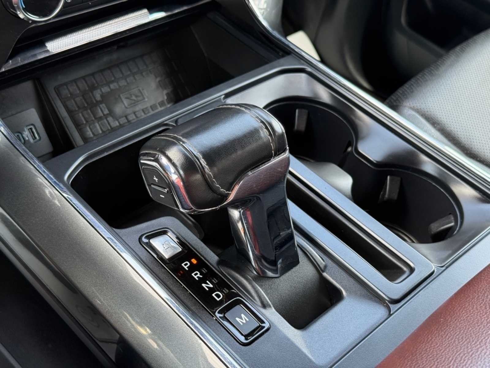 2022 Ford F-150 Lariat photo 28