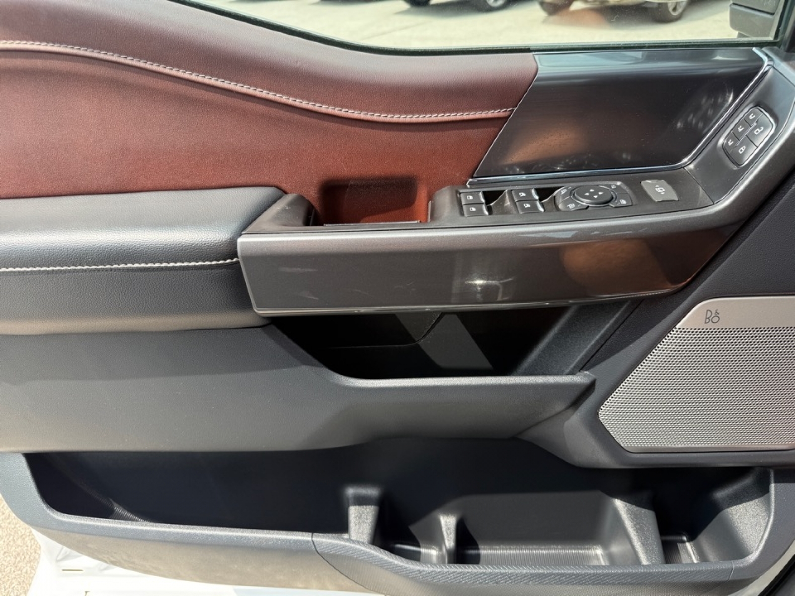 2022 Ford F-150 Lariat photo 33