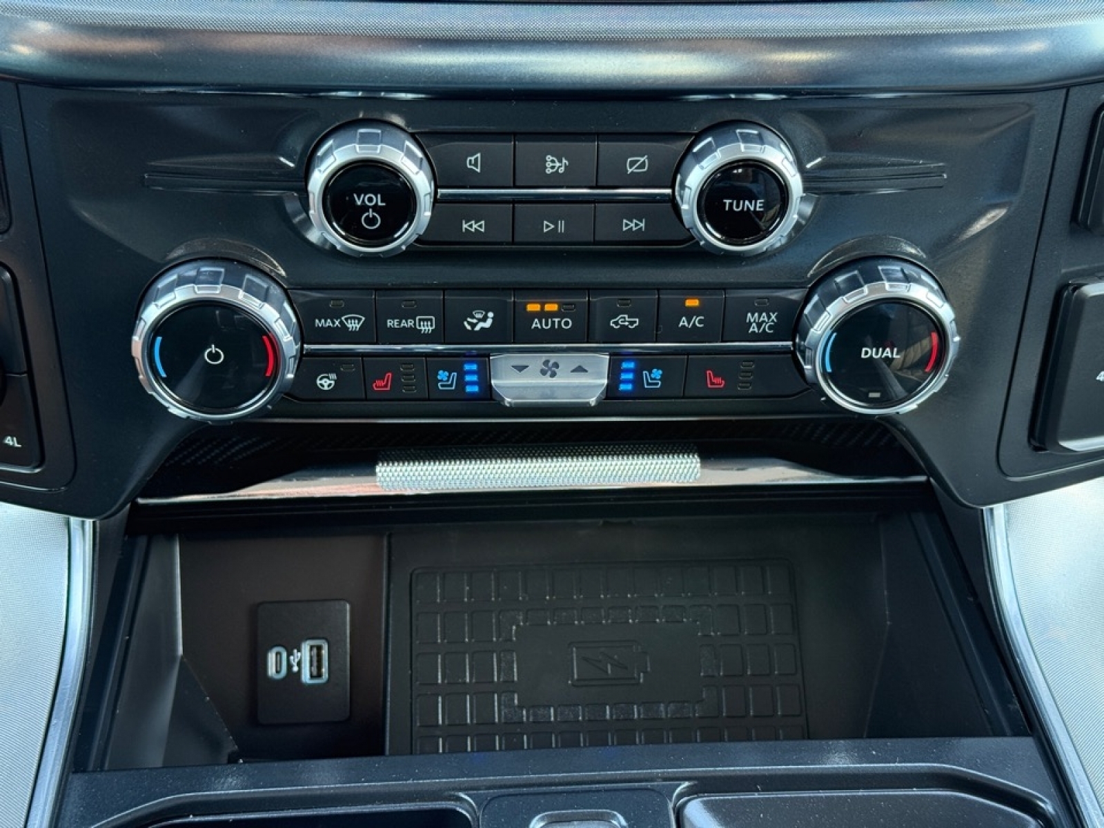 2022 Ford F-150 Limited, 38960, Photo