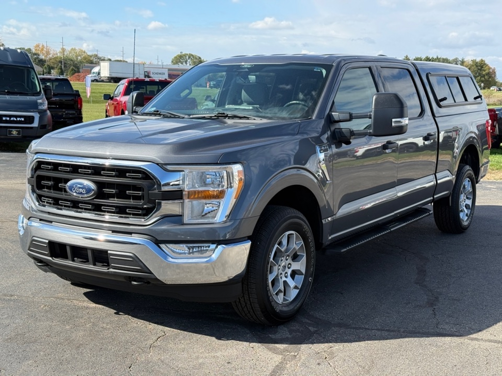 2022 Ford F-150 XLT photo 2