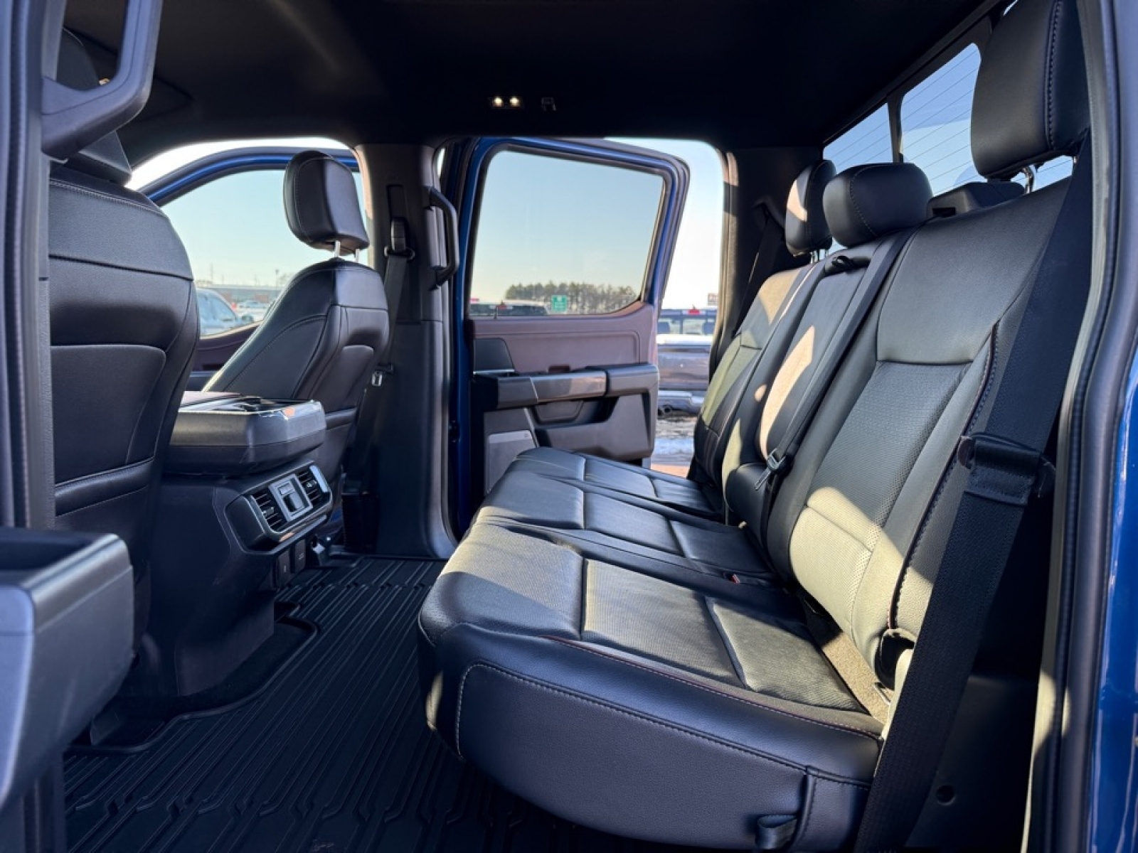 2022 Ford F-150 Lariat, 39133, Photo