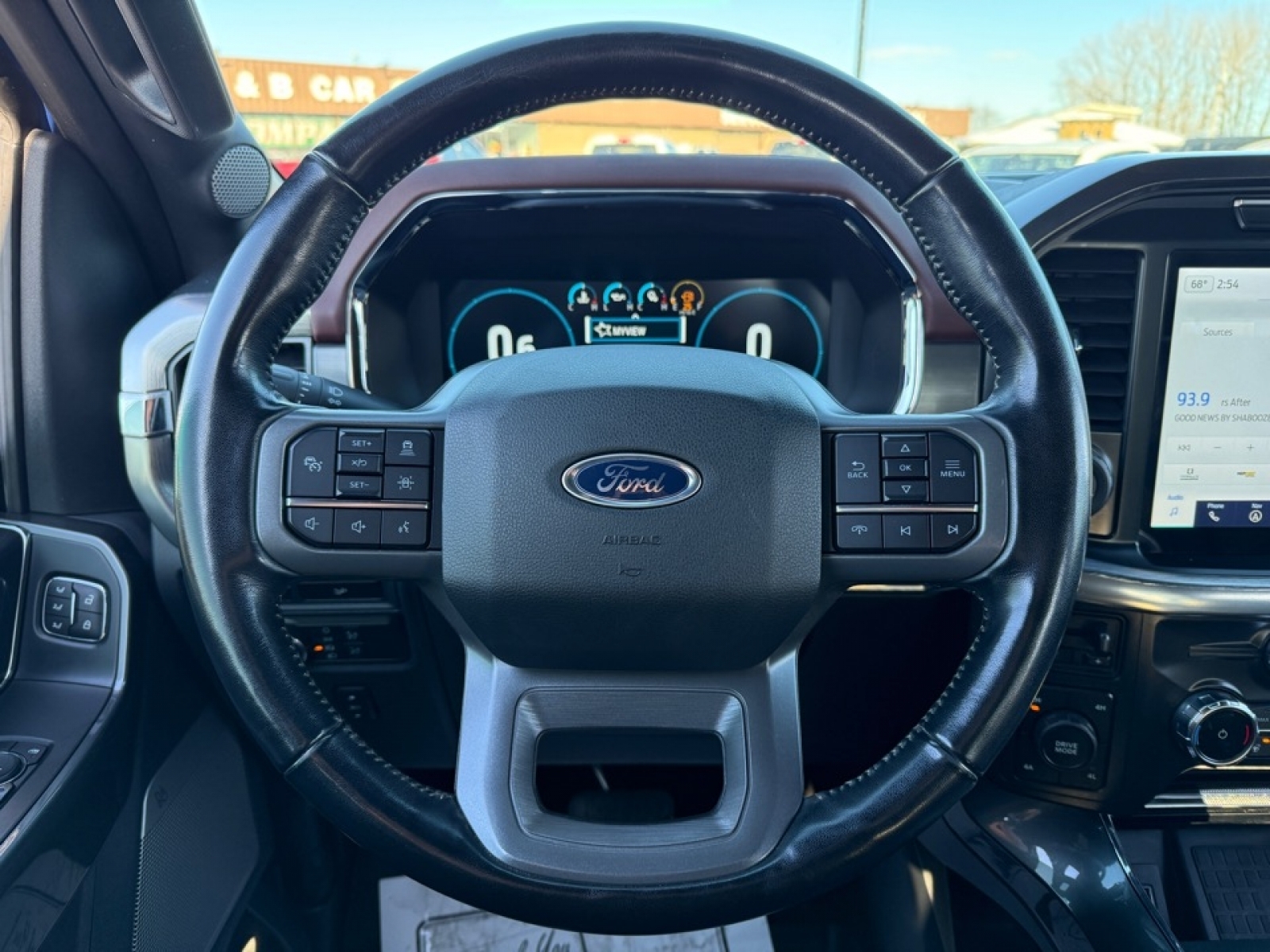 2022 Ford F-150 Lariat, 39133, Photo