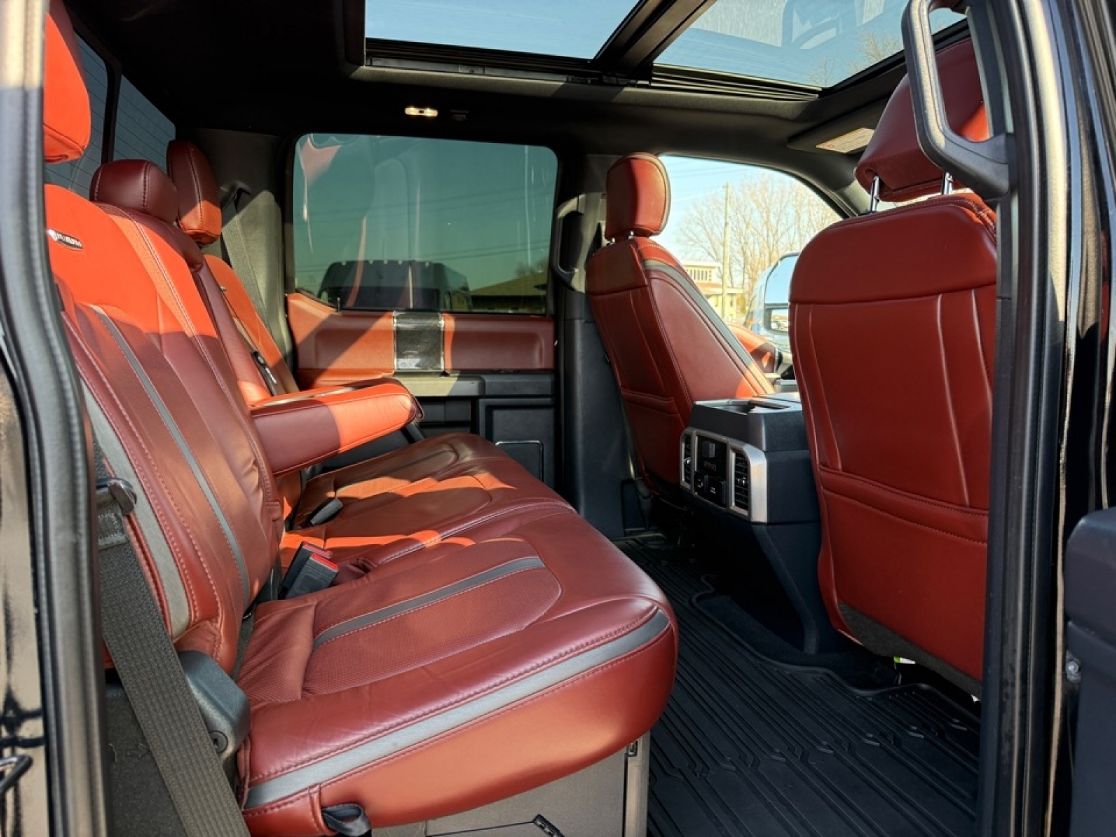 2022 Ford F-250 Platinum, 39143, Photo