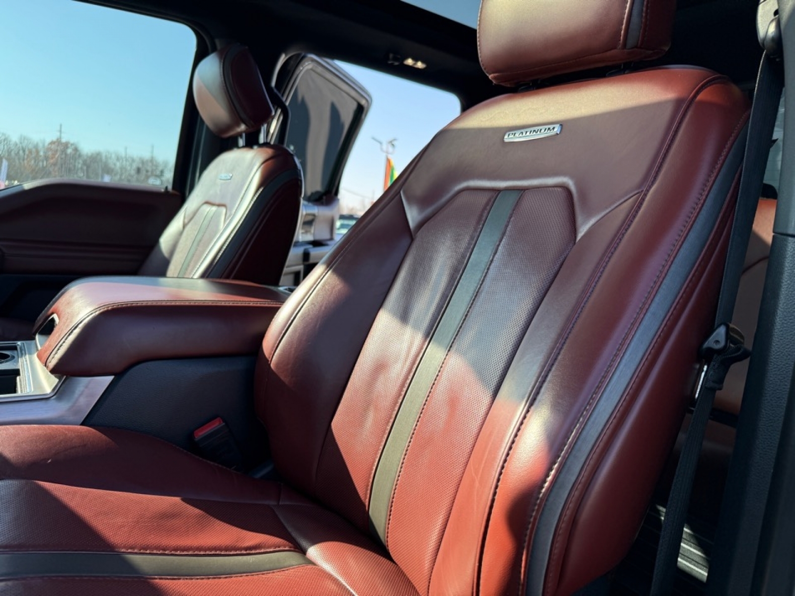 2022 Ford F-250 Platinum, 39143, Photo