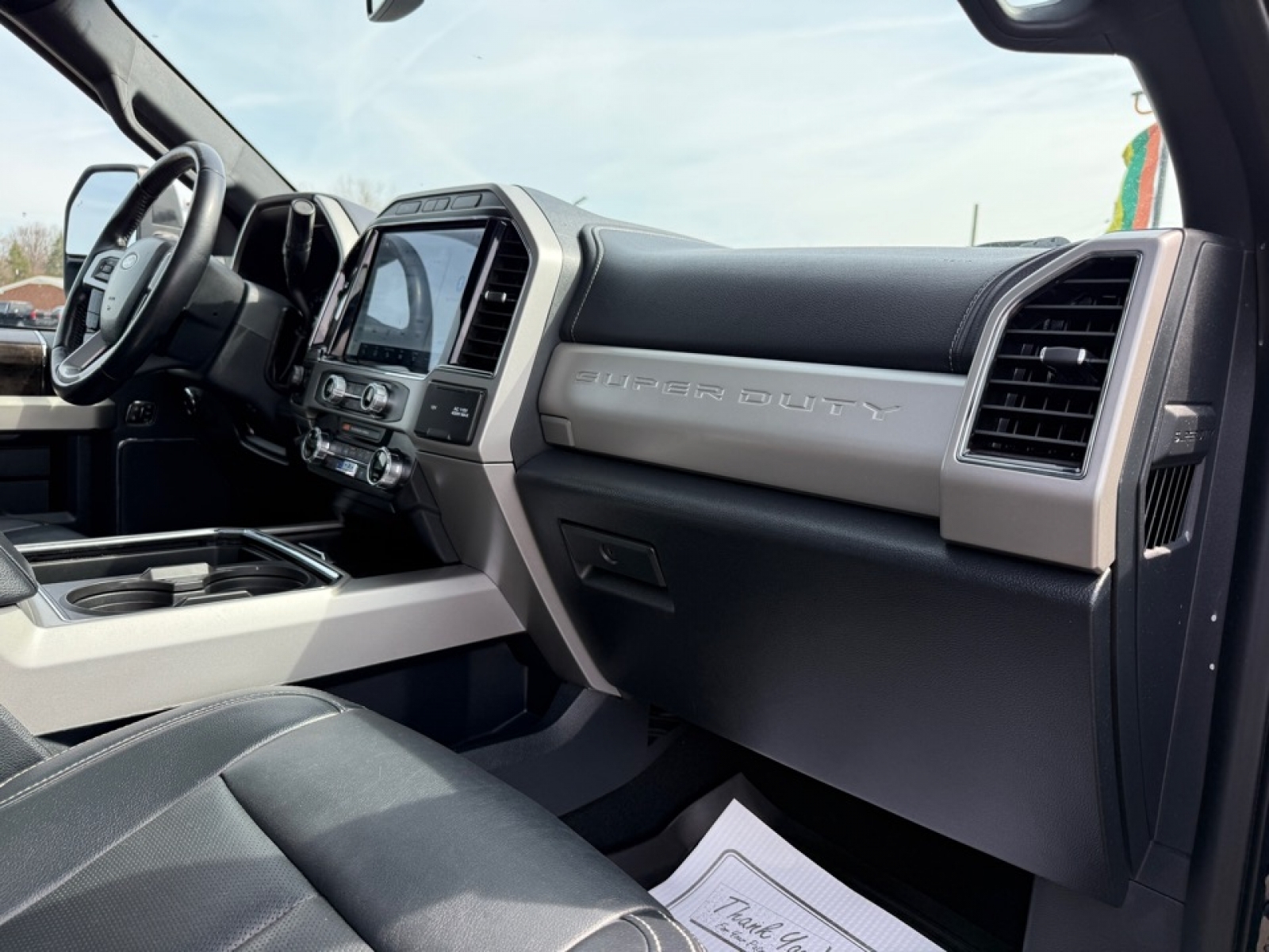 2022 Ford F-250 LARIAT, 39633, Photo