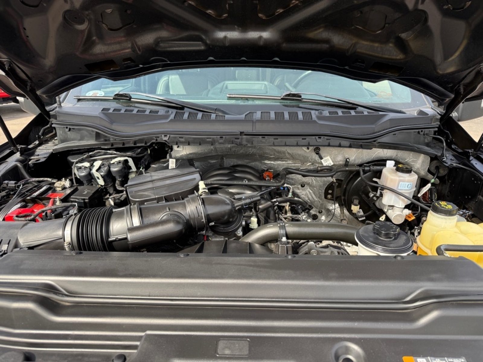 2022 Ford F-250 LARIAT, 39633, Photo