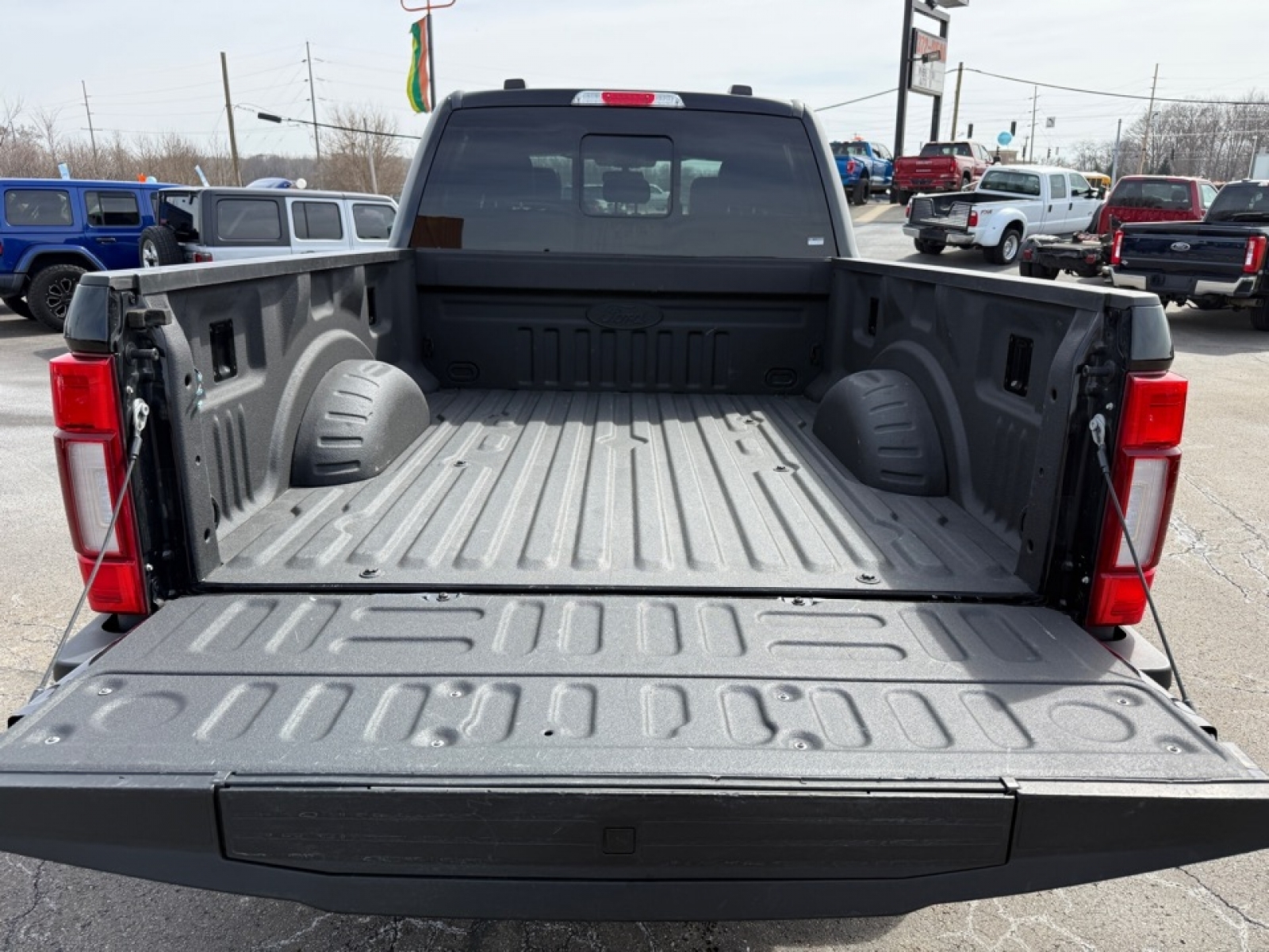 2022 Ford F-250 LARIAT, 39633, Photo