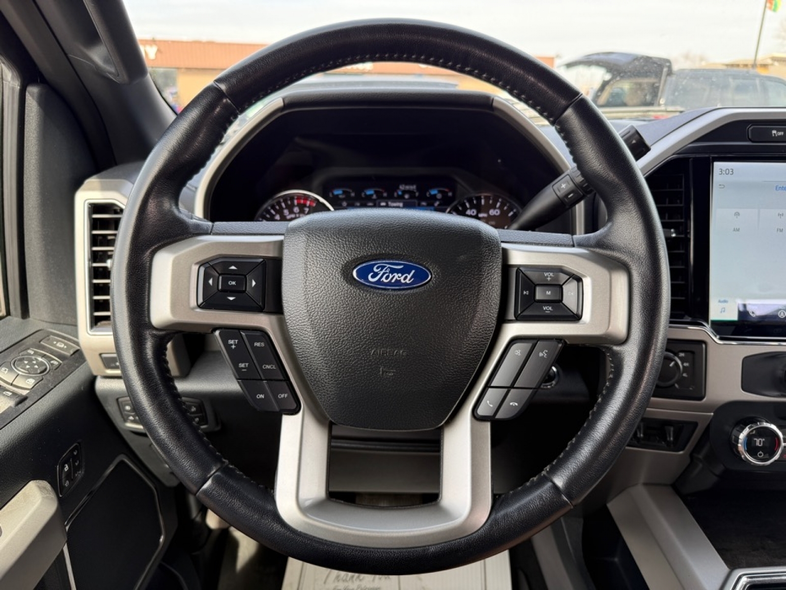 2022 Ford F-250 LARIAT, 39633, Photo