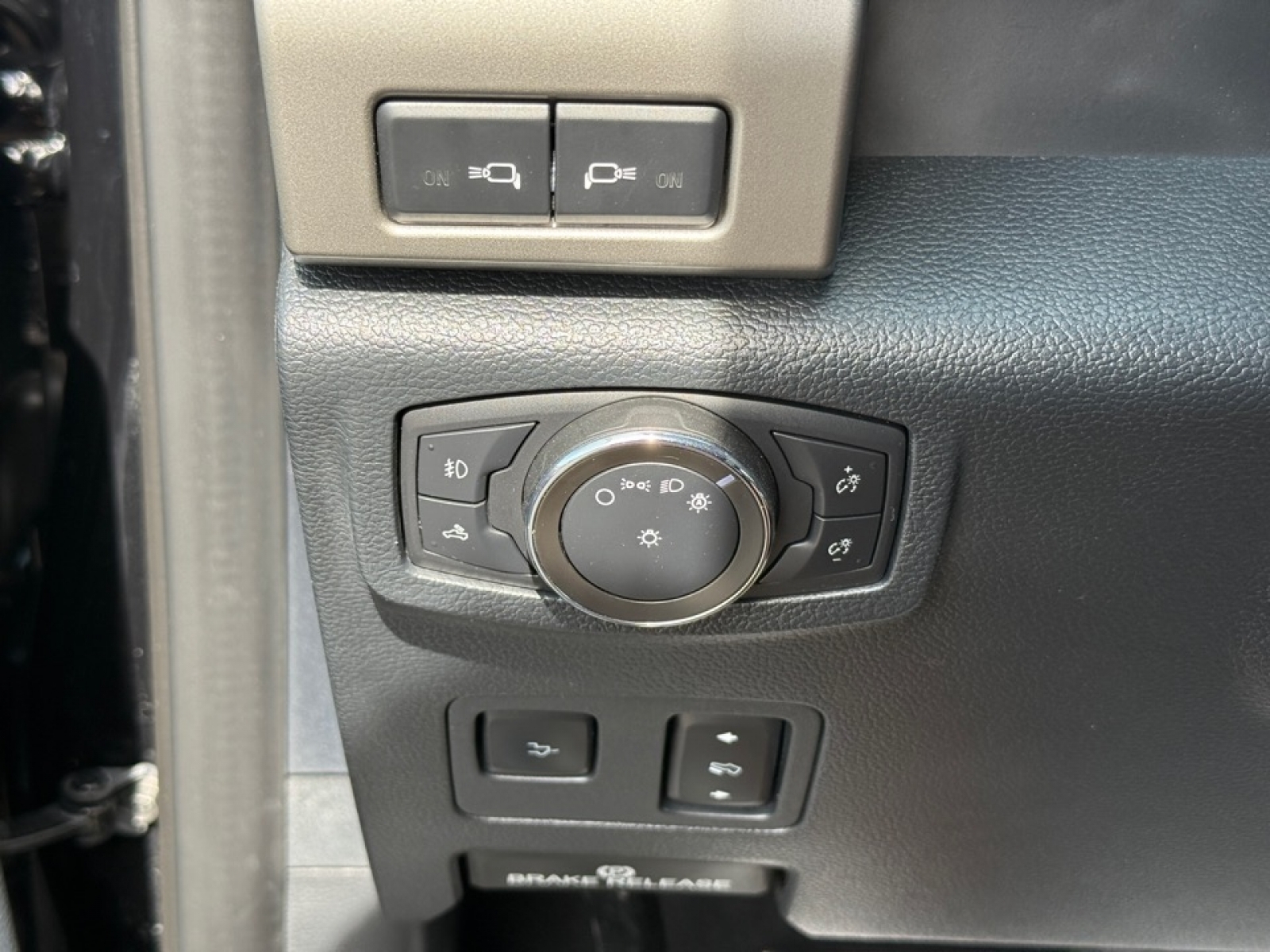 2022 Ford F-250 LARIAT, 39633, Photo