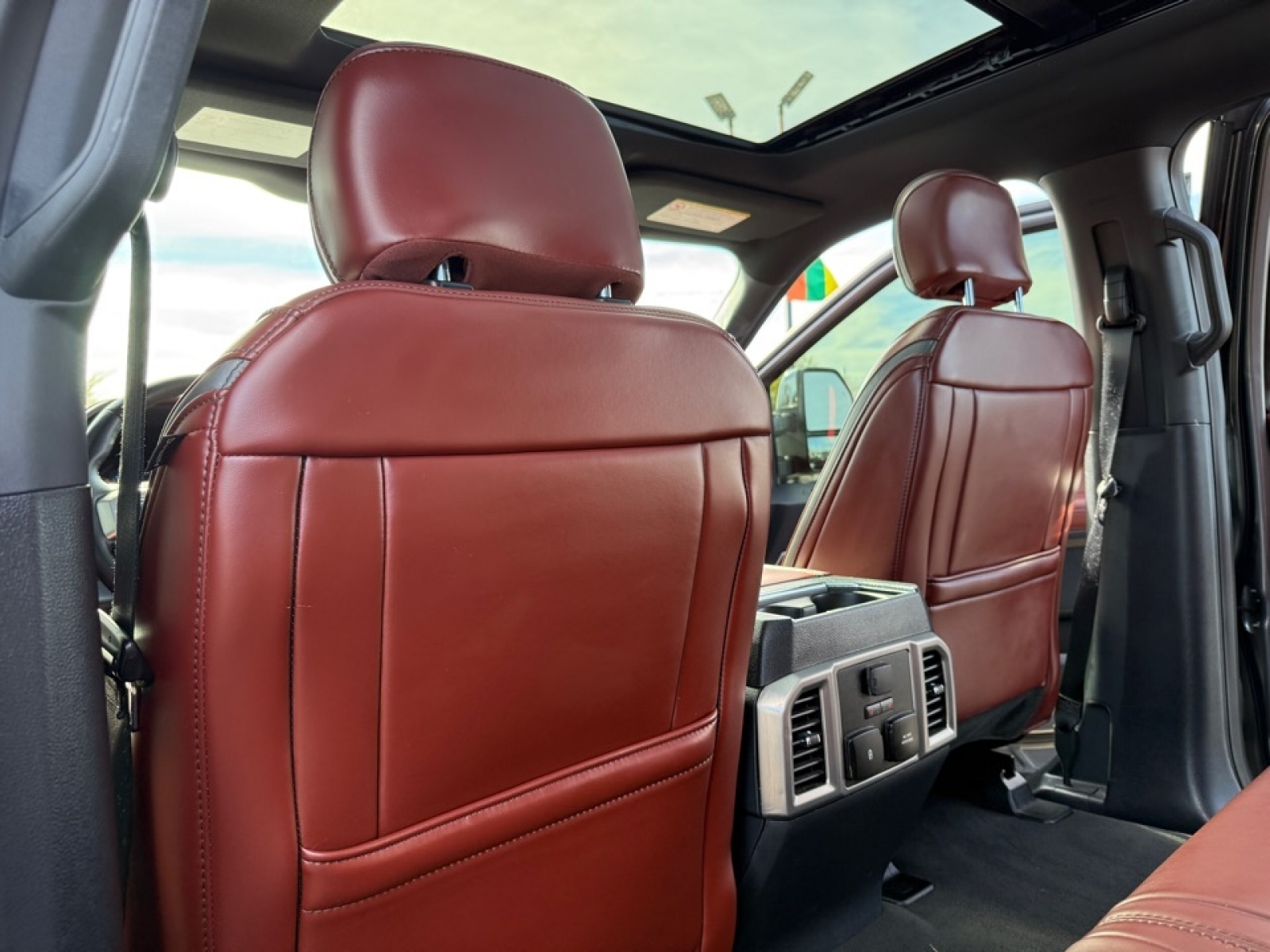 2022 Ford F-350 Platinum, 39118, Photo