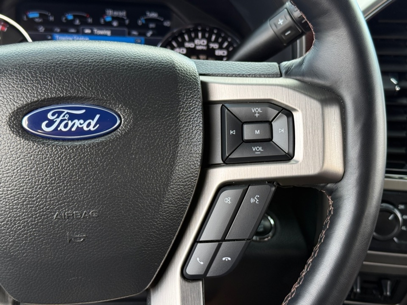 2022 Ford F-350 Platinum, 39118, Photo