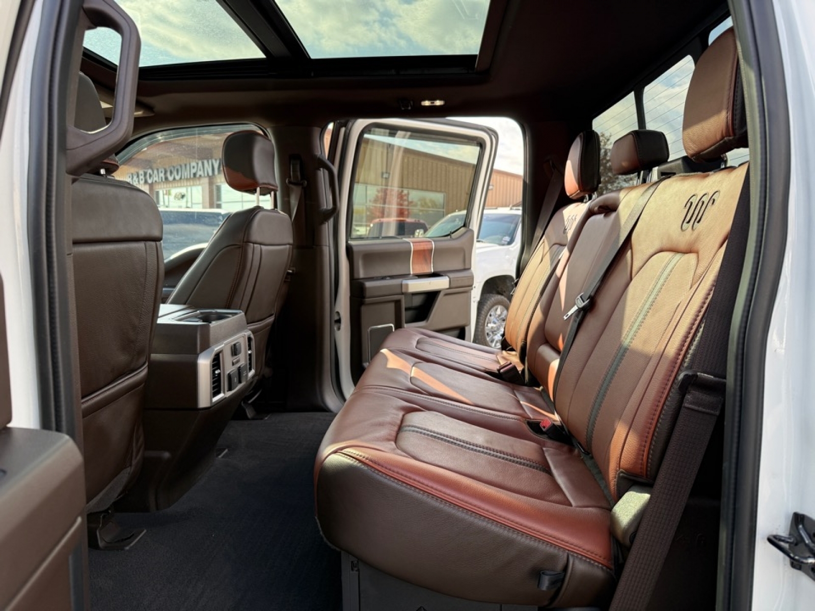 2022 Ford F-350 King Ranch, 39140, Photo