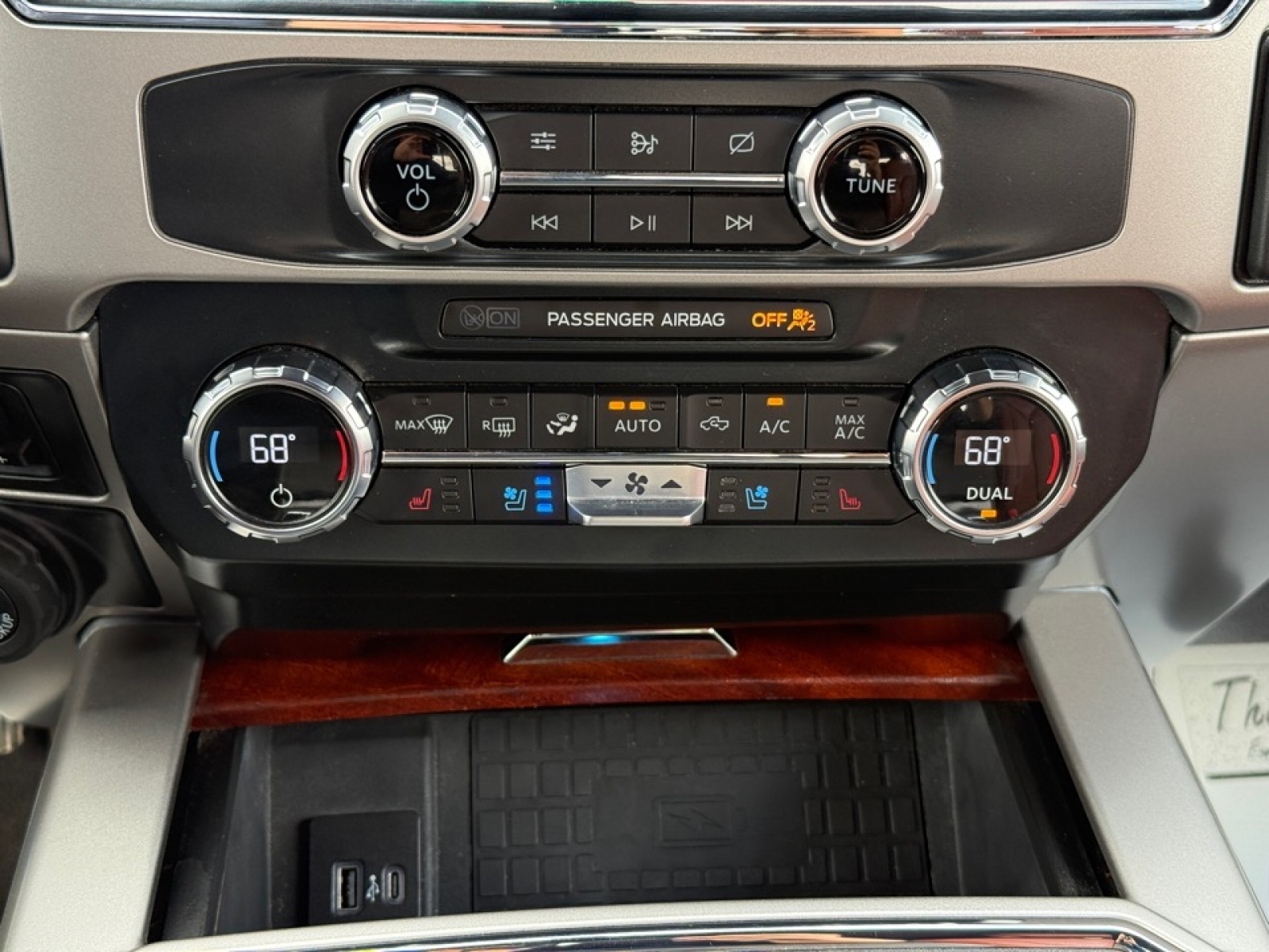 2022 Ford F-350 King Ranch, 39140, Photo