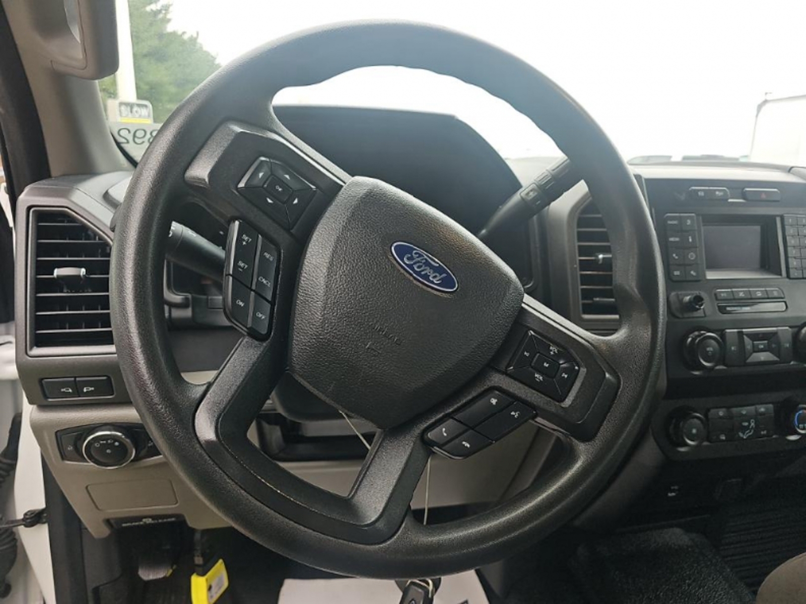 2022 Ford F-350 Chassis XL, 39784, Photo