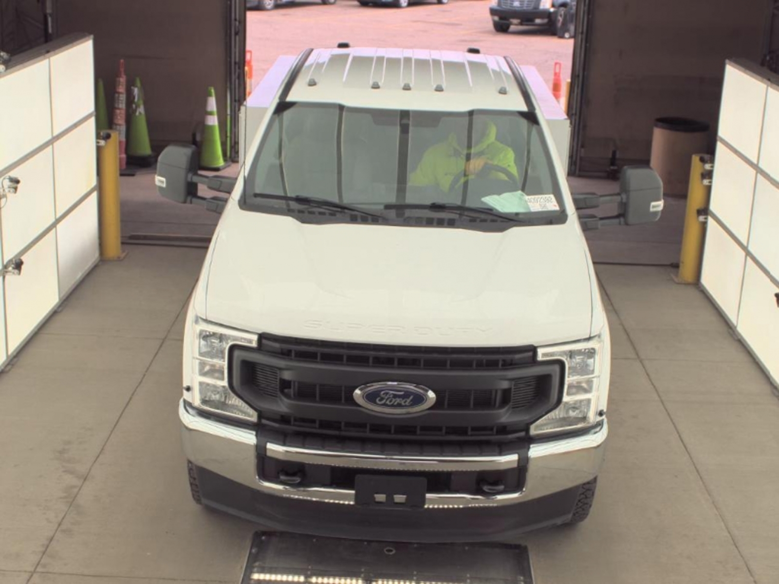 2022 Ford F-350 Chassis XL, 39784, Photo