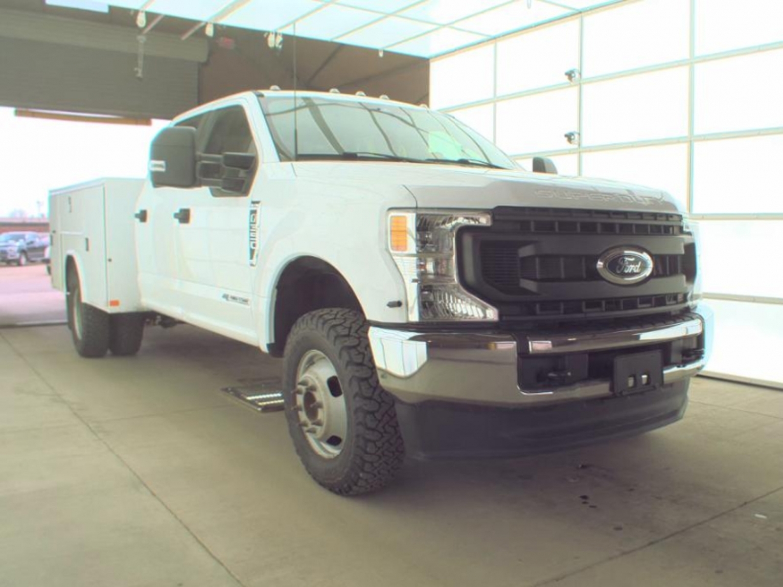 2022 Ford F-350 Chassis XL, 39784, Photo