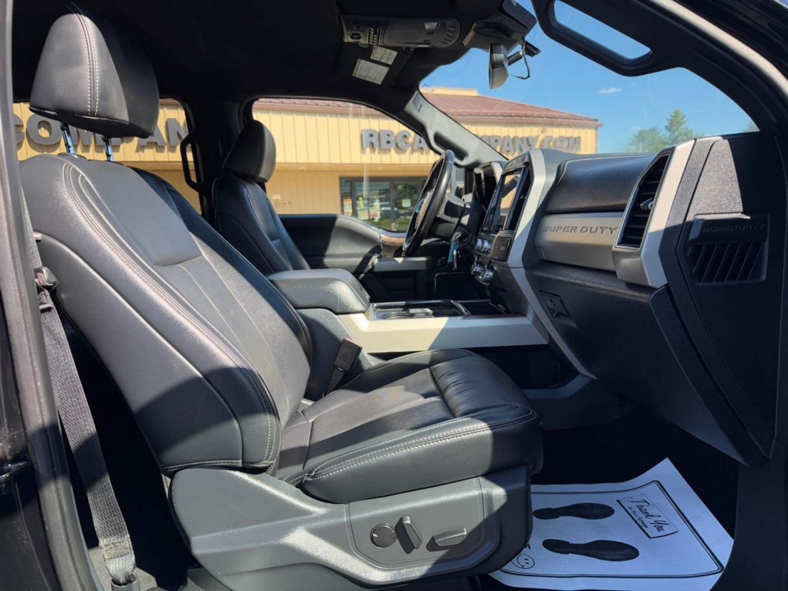 2022 Ford F-450 LARIAT, 38928, Photo