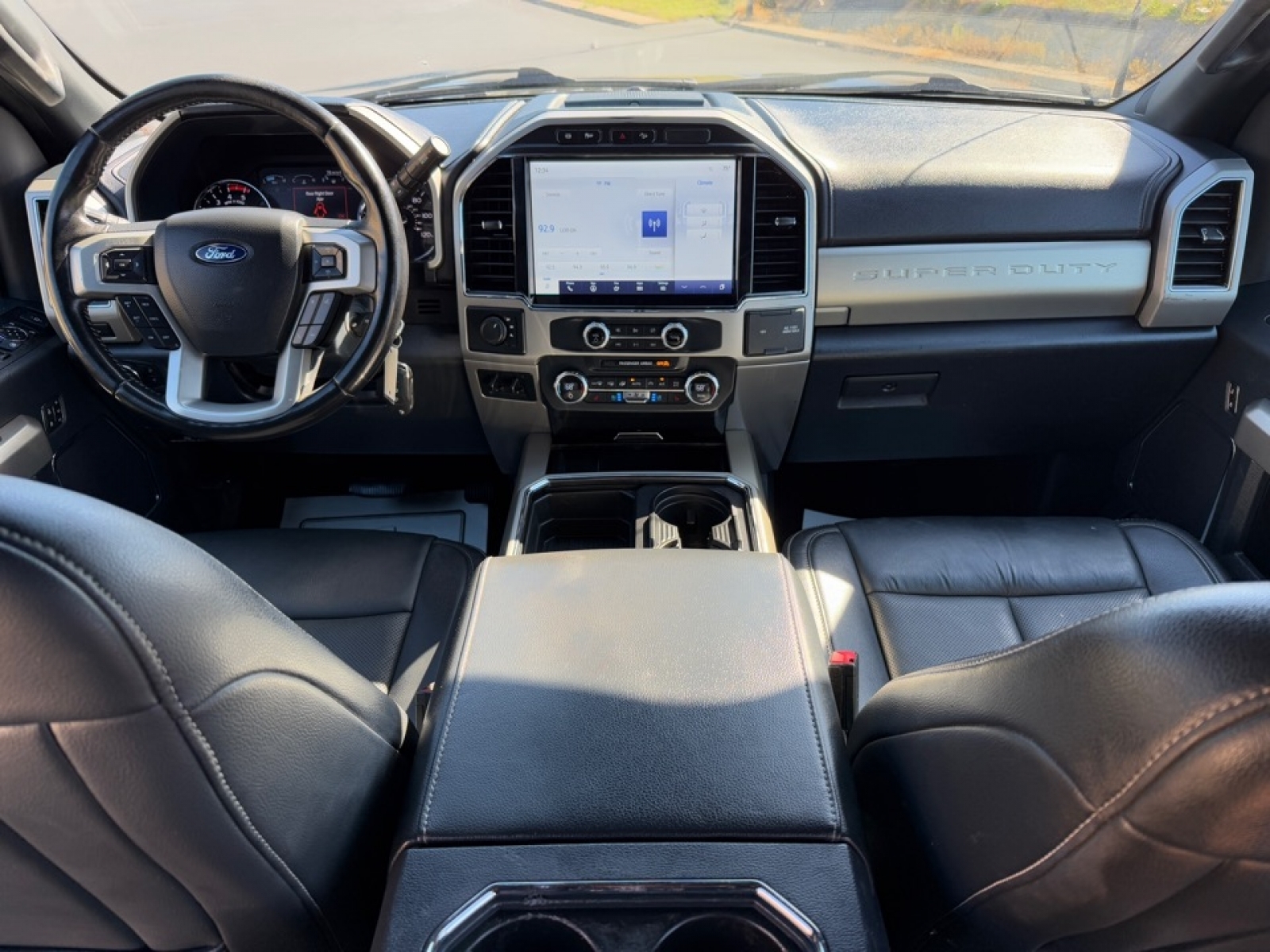 2022 Ford F-450 LARIAT, 38928, Photo